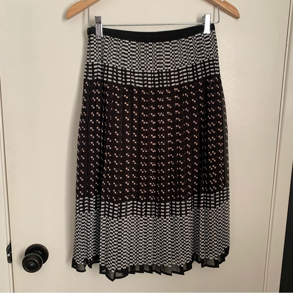 Club Monaco Pleated Midi Skirt Size 00 Black White Geometric Print - Picture 3 of 9